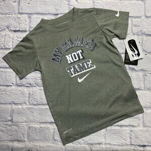 NEW Nike Dri-Fit, Athletic Cut Tee in Grey